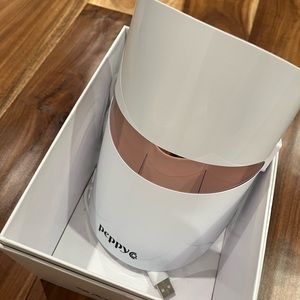 Peppy Co LED Light Mask - barely used